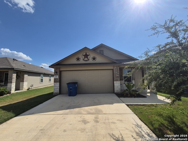 Details for 345 Middle Green Loop, Floresville, TX 78114