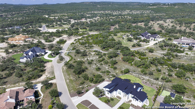 Listing photo id 8 for 25811 Morhiss Point