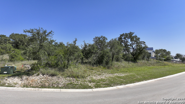 Listing photo id 16 for 25811 Morhiss Point