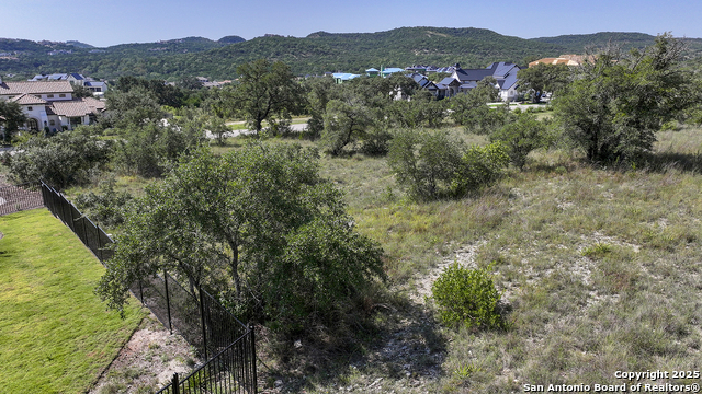 Listing photo id 25 for 25811 Morhiss Point