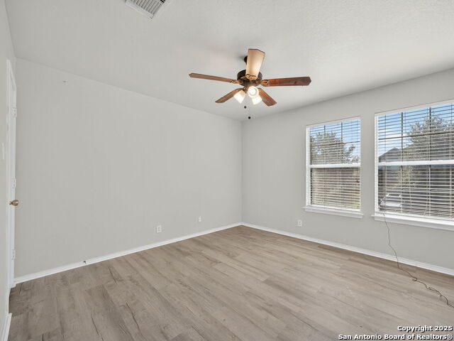 Image 11 of 18 For 120 Angus Way