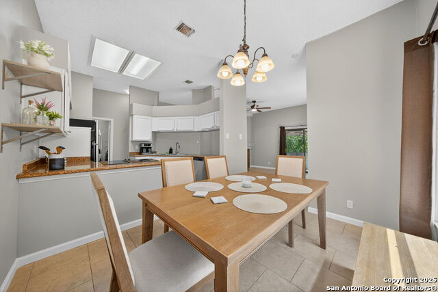 Image 18 of 31 For 8032 Dove Trail