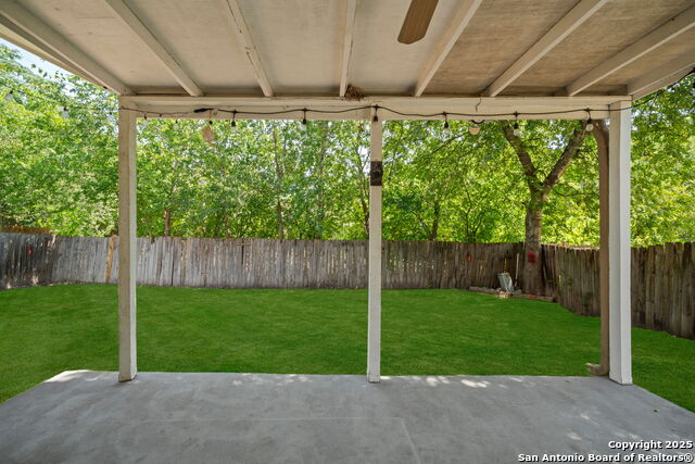 Image 28 of 31 For 8032 Dove Trail