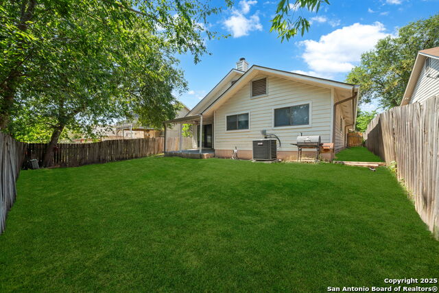 Image 29 of 31 For 8032 Dove Trail