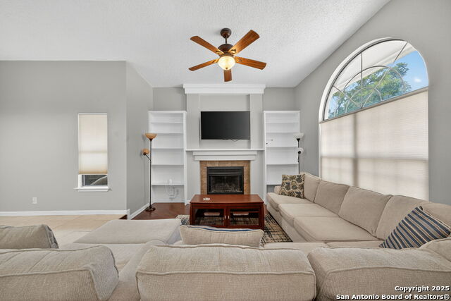 Image 7 of 31 For 8032 Dove Trail