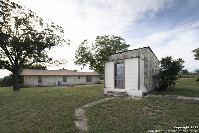 Image 27 of 51 For 542 Fm 473  