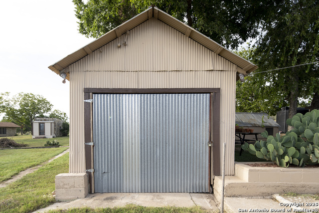 Image 43 of 51 For 542 Fm 473  