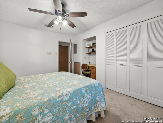 Listing photo id 16 for 11530 Whisper Moss