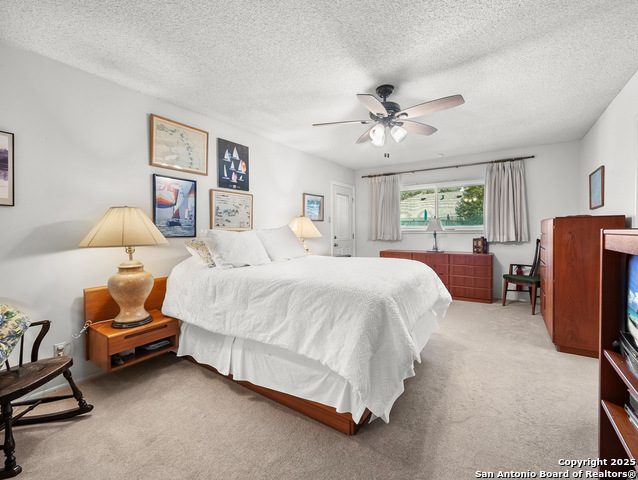 Listing photo id 20 for 11530 Whisper Moss