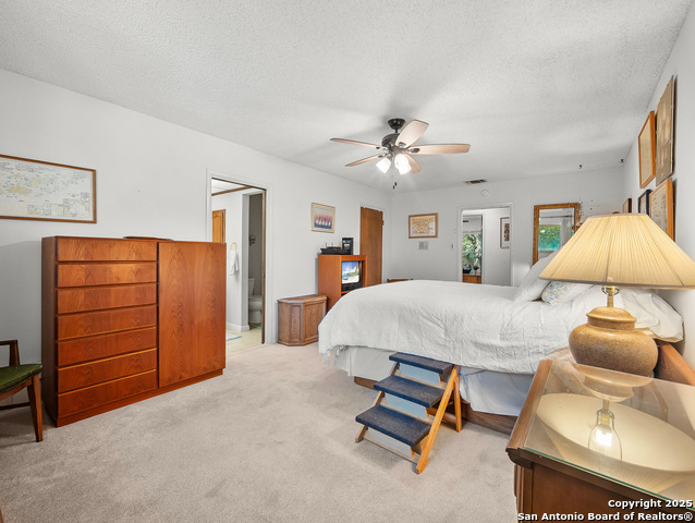 Listing photo id 21 for 11530 Whisper Moss