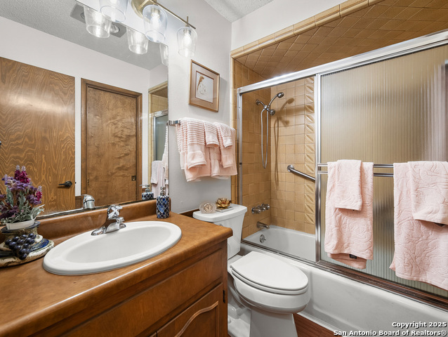 Listing photo id 24 for 11530 Whisper Moss