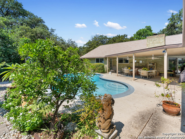 Listing photo id 29 for 11530 Whisper Moss