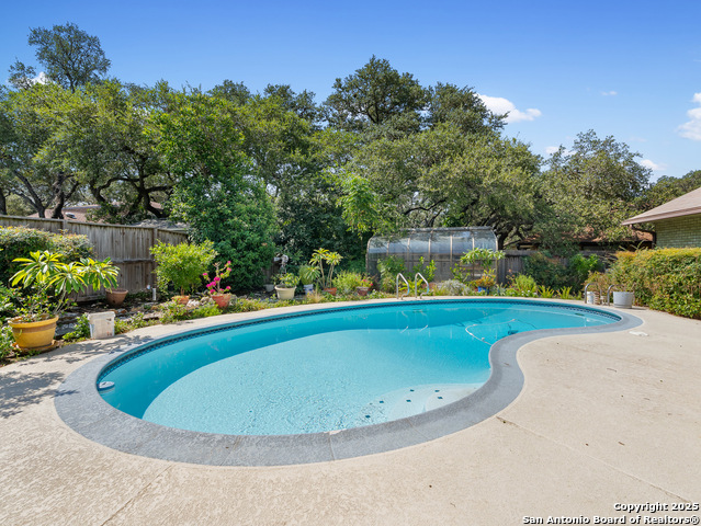 Listing photo id 31 for 11530 Whisper Moss