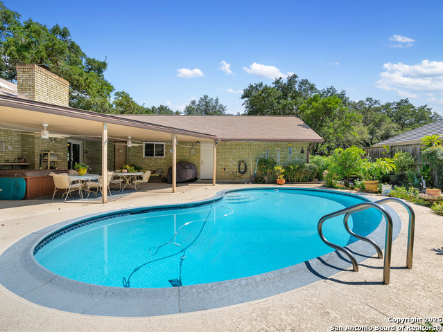 Listing photo id 36 for 11530 Whisper Moss