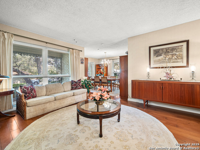 Listing photo id 4 for 11530 Whisper Moss