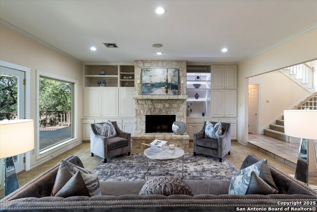 Image 5 of 45 For 2663 Rim Oak
