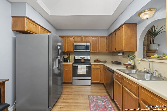 Image 11 of 33 For 10311 Grand  