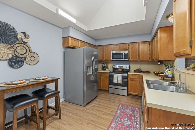 Image 13 of 33 For 10311 Grand  