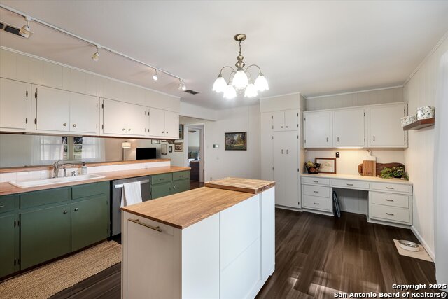 Image 15 of 29 For 903 River Oak