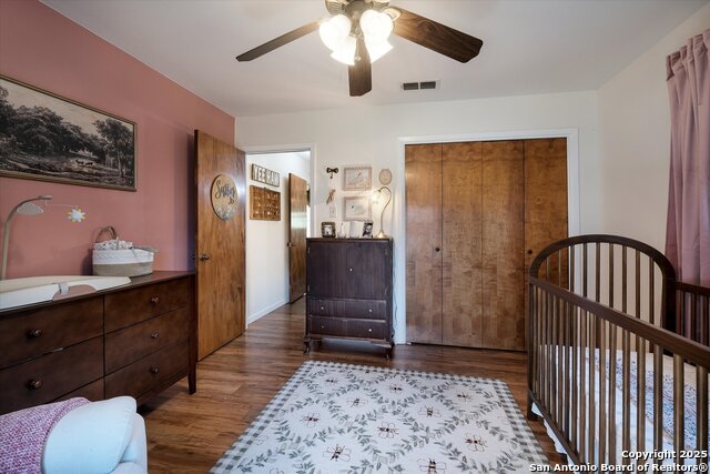 Image 24 of 29 For 903 River Oak