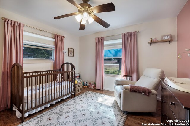 Image 25 of 29 For 903 River Oak