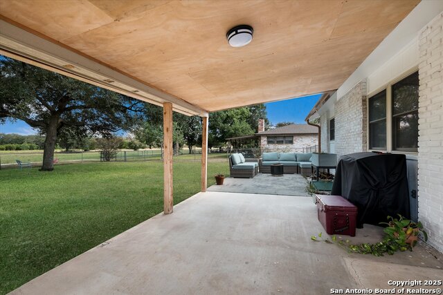 Image 26 of 29 For 903 River Oak