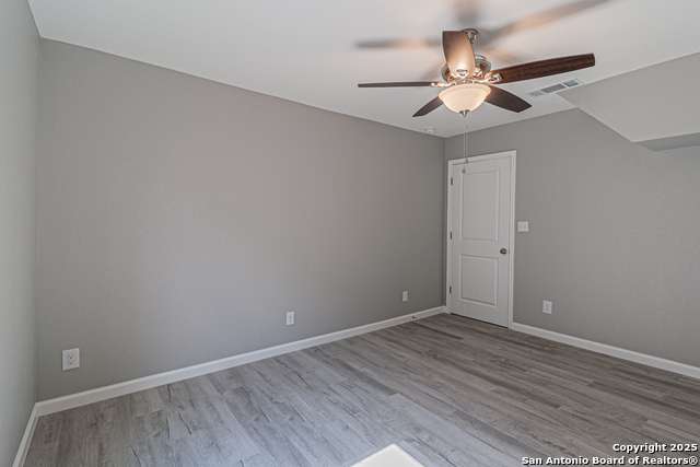 Image 21 of 48 For 4935 Bartmer