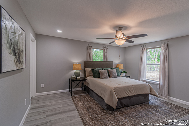 Image 35 of 48 For 4935 Bartmer