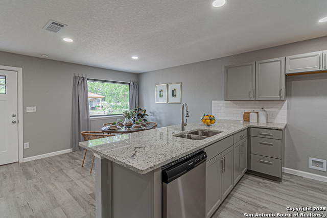 Image 8 of 48 For 4935 Bartmer