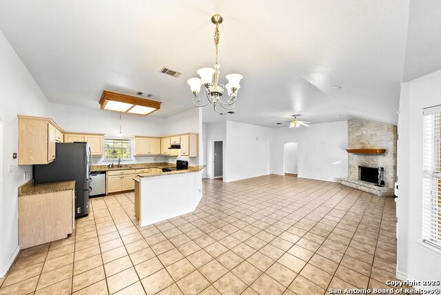 Image 20 of 57 For 1213 Hillside Oaks Dr