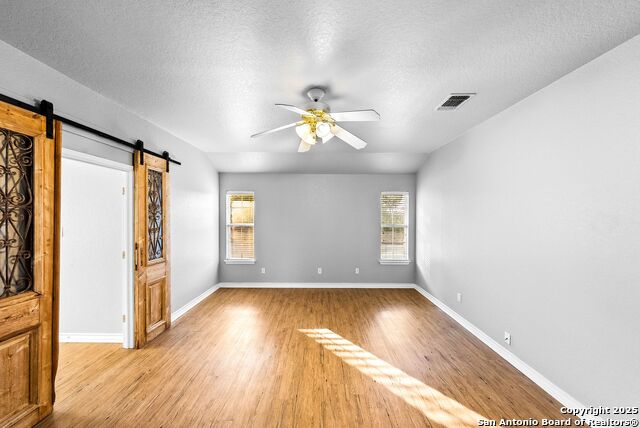 Image 28 of 57 For 1213 Hillside Oaks Dr