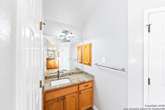 Image 32 of 57 For 1213 Hillside Oaks Dr