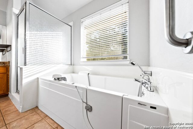 Image 33 of 57 For 1213 Hillside Oaks Dr