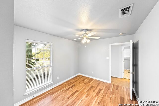 Image 39 of 57 For 1213 Hillside Oaks Dr