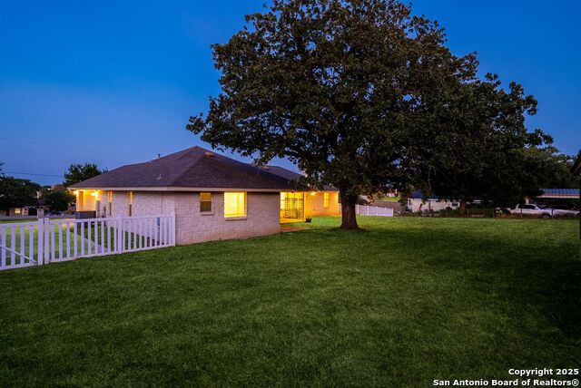 Image 53 of 57 For 1213 Hillside Oaks Dr