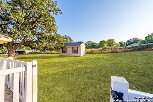 Image 6 of 57 For 1213 Hillside Oaks Dr