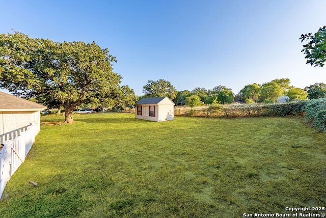 Image 7 of 57 For 1213 Hillside Oaks Dr