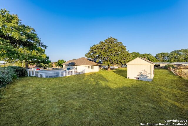 Image 8 of 57 For 1213 Hillside Oaks Dr