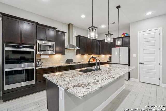 Image 10 of 47 For 1059 Aidenbaum