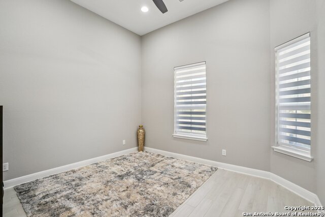 Image 12 of 47 For 1059 Aidenbaum