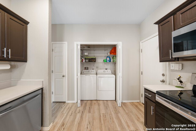 Image 16 of 35 For 144 Whitewing Way