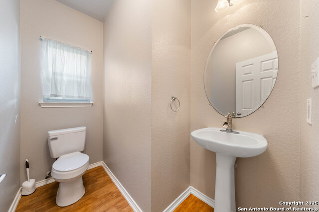 Image 17 of 35 For 144 Whitewing Way