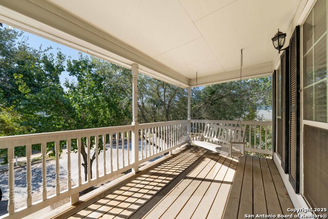 Image 28 of 35 For 144 Whitewing Way