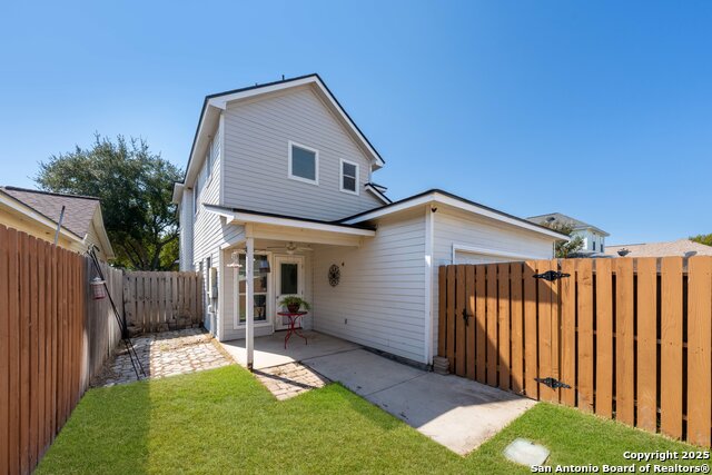 Image 32 of 35 For 144 Whitewing Way