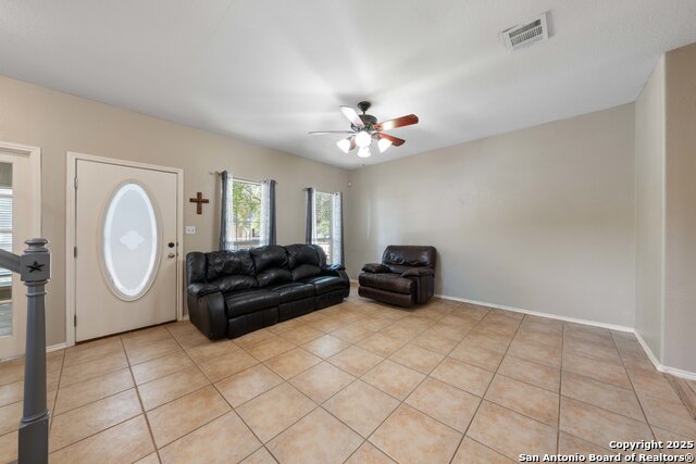 Image 7 of 35 For 144 Whitewing Way
