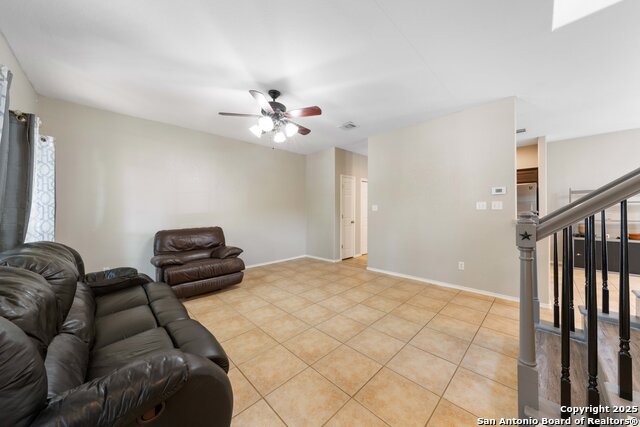 Image 8 of 35 For 144 Whitewing Way