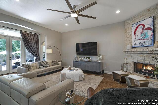 Image 5 of 34 For 13326 Windmill Trace