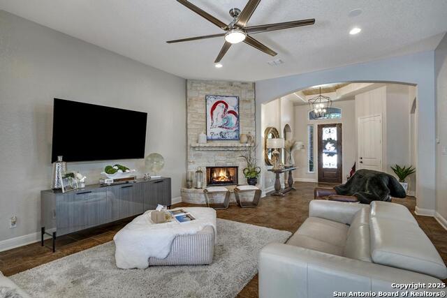 Image 6 of 34 For 13326 Windmill Trace