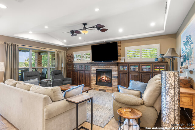 Image 11 of 41 For 259 Oak Hideaway