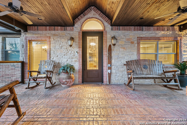 Image 9 of 41 For 259 Oak Hideaway